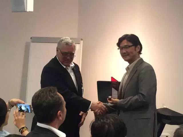 华为打造智慧家庭解决方案；美的用户体验创新（上海）实验室成立